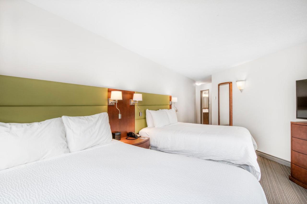 Victoria Regent Waterfront Hotel & Suites Exteriör bild