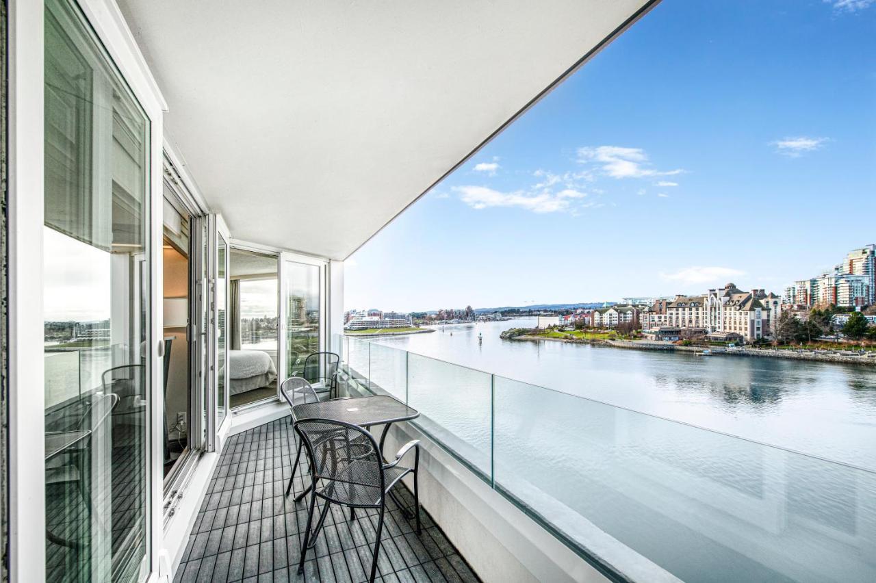 Victoria Regent Waterfront Hotel & Suites Exteriör bild